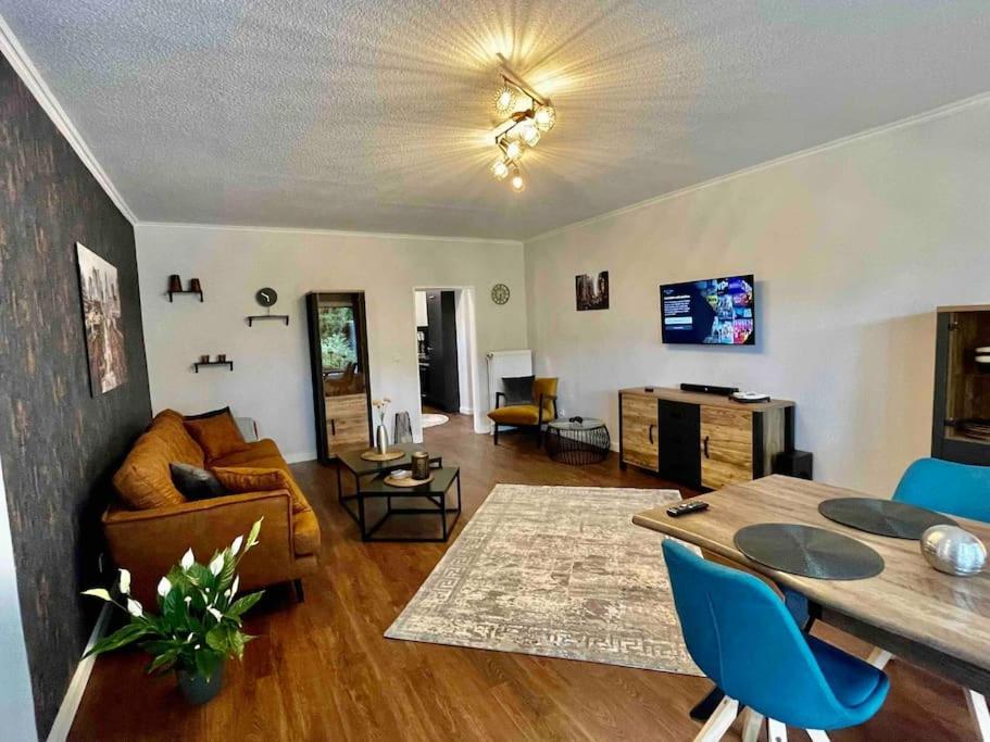 Studioappartement Mit Privatgarten In Ruhiger Wohnsiedlung Neumünster Екстериор снимка